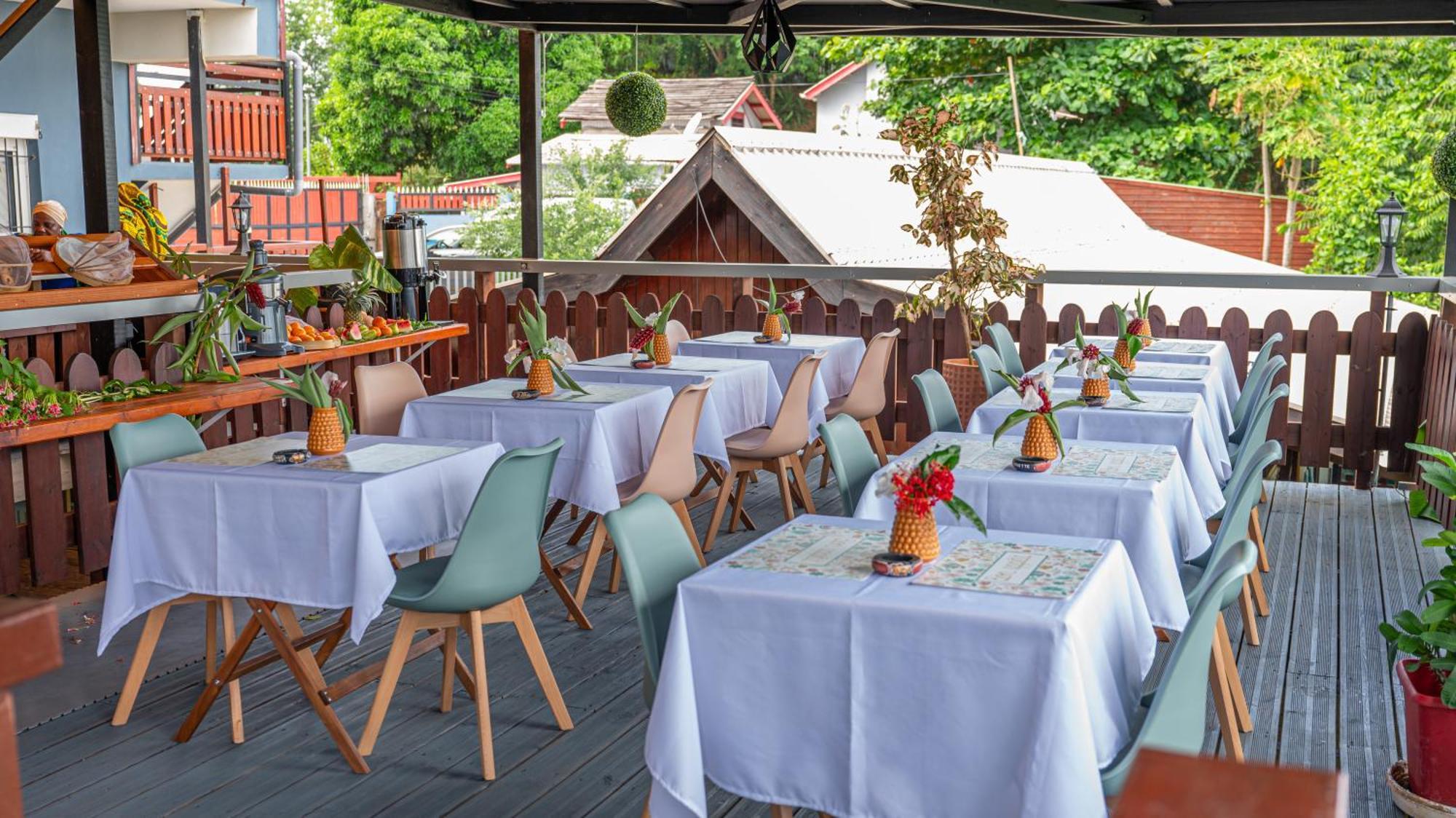 Jade Hotel And Spa Bandrele Екстер'єр фото